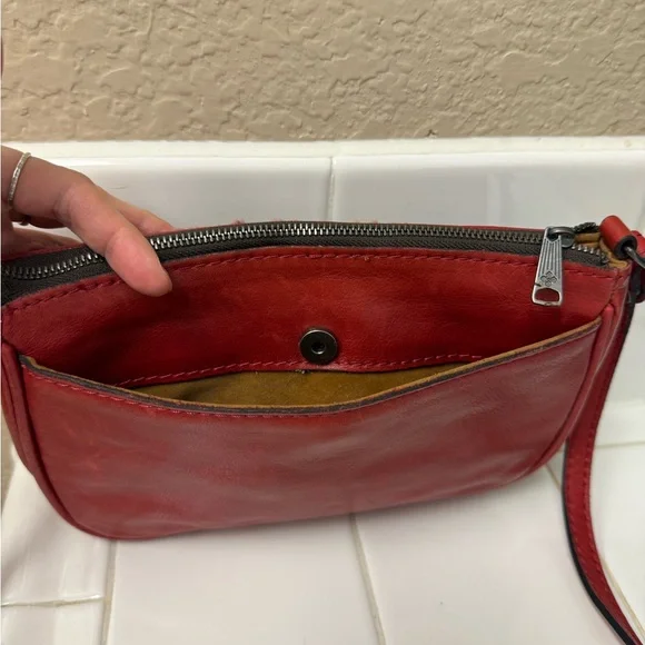 Patricia Nash Elegant Red italian leather and Sherpa Crossbody Bag - Picture 5 of 12